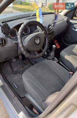 Внедорожник / Кроссовер Dacia Duster 2010 в 