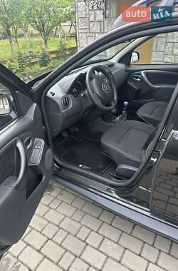 Внедорожник / Кроссовер Dacia Duster 2014 в 