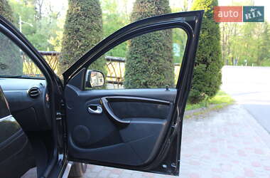 Внедорожник / Кроссовер Dacia Duster 2011 в 