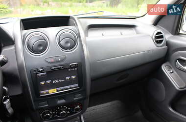 Позашляховик / Кросовер Dacia Duster 2015 в 