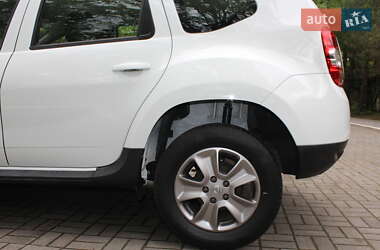Позашляховик / Кросовер Dacia Duster 2015 в 