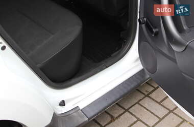 Позашляховик / Кросовер Dacia Duster 2015 в 