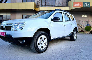 Внедорожник / Кроссовер Dacia Duster 2012 в 