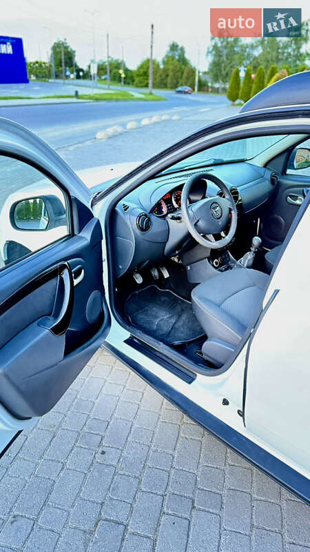 Позашляховик / Кросовер Dacia Duster 2012 в Шепетівці