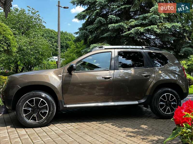 Позашляховик / Кросовер Dacia Duster 2017 в Львові