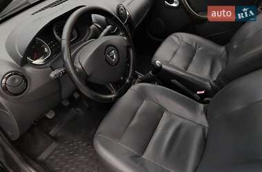 Внедорожник / Кроссовер Dacia Duster 2011 в 