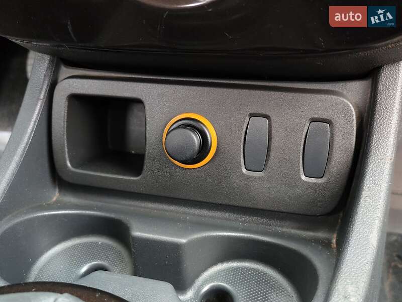 Позашляховик / Кросовер Dacia Duster 2011 в Ковелі