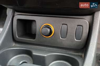 Внедорожник / Кроссовер Dacia Duster 2011 в 