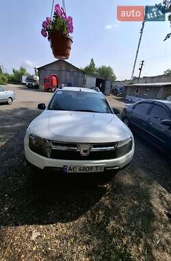 Внедорожник / Кроссовер Dacia Duster 2013 в 