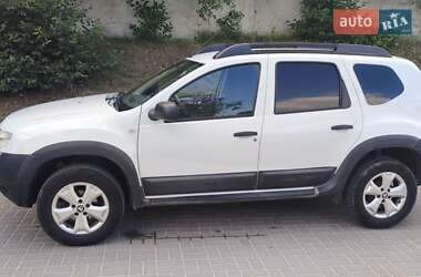 Dacia Duster 2011