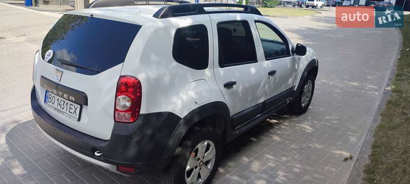 Позашляховик / Кросовер Dacia Duster 2011 в Тернополі