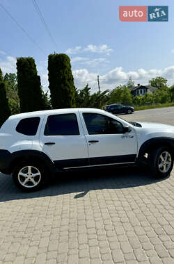 Внедорожник / Кроссовер Dacia Duster 2011 в 