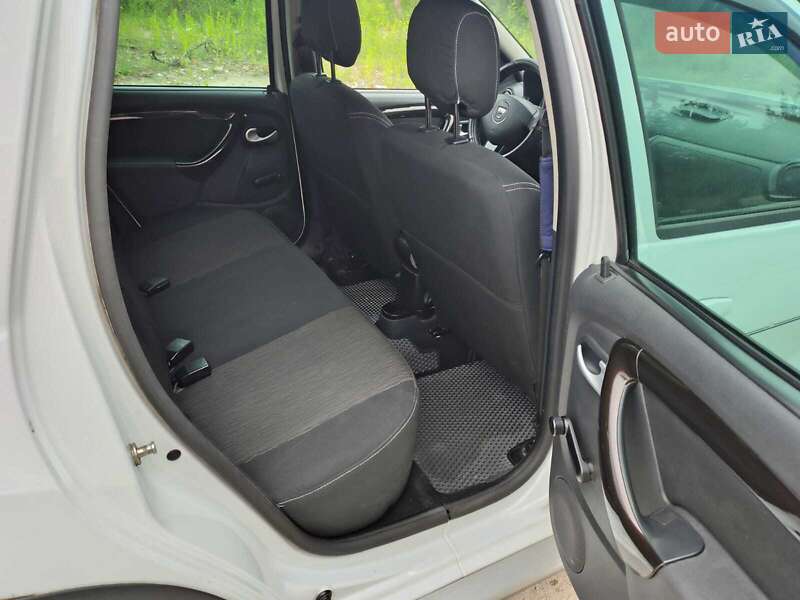 Позашляховик / Кросовер Dacia Duster 2012 в Львові