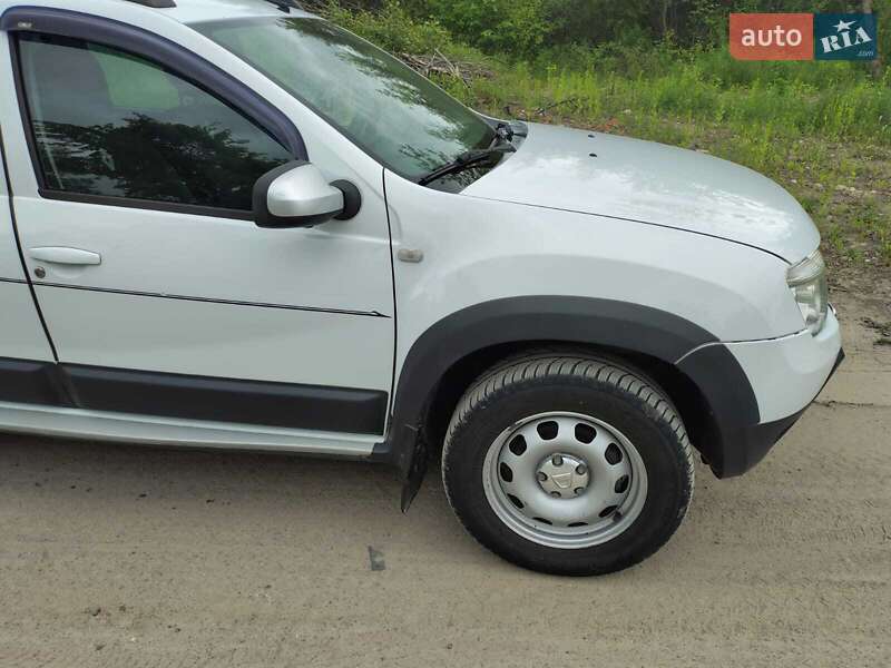 Позашляховик / Кросовер Dacia Duster 2012 в Львові