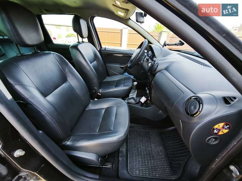 Внедорожник / Кроссовер Dacia Duster 2010 в Тернополе фото 9 Внедорожник / Кроссовер Dacia Duster 2010 в Тернополе
