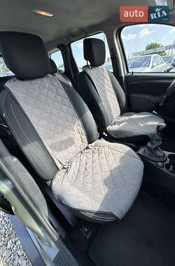Внедорожник / Кроссовер Dacia Duster 2014 в 