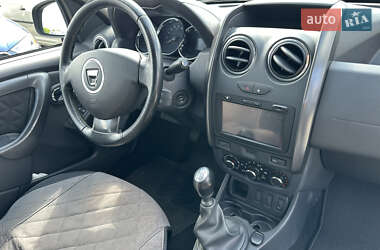 Внедорожник / Кроссовер Dacia Duster 2014 в 