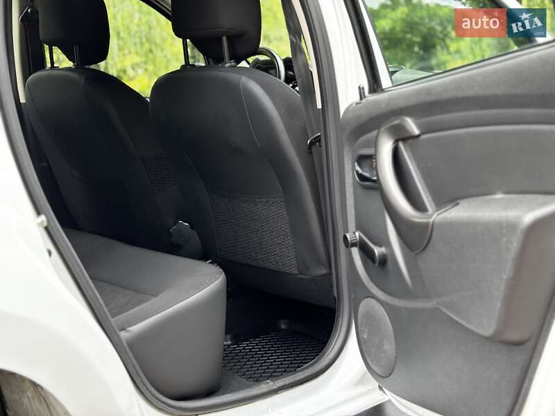 Позашляховик / Кросовер Dacia Duster 2014 в Миргороді