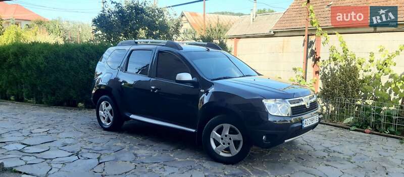 Внедорожник / Кроссовер Dacia Duster 2011 в 