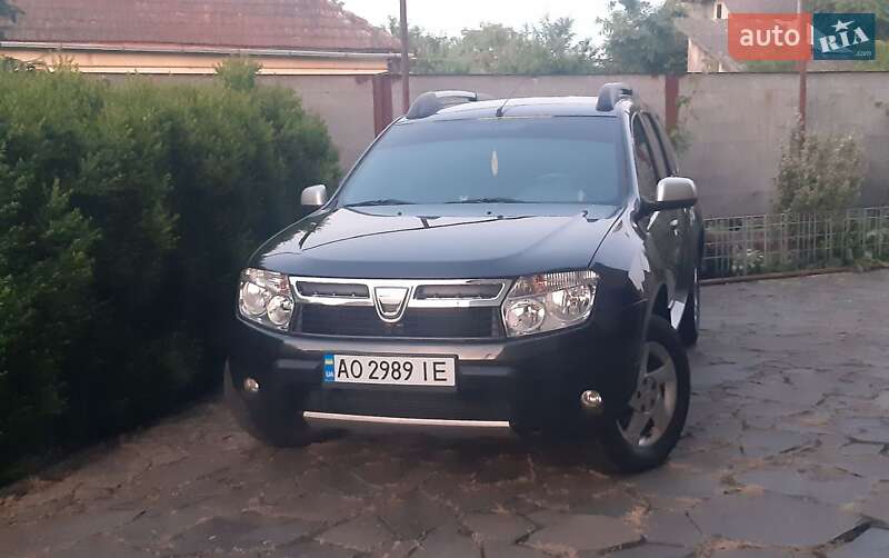 Внедорожник / Кроссовер Dacia Duster 2011 в Мукачево