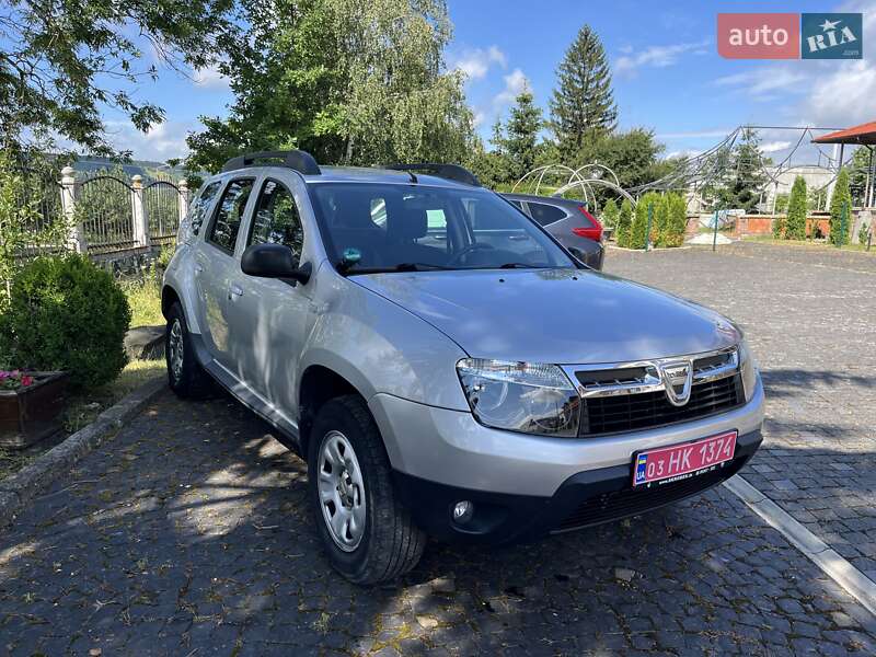 Внедорожник / Кроссовер Dacia Duster 2012 в Золочеве