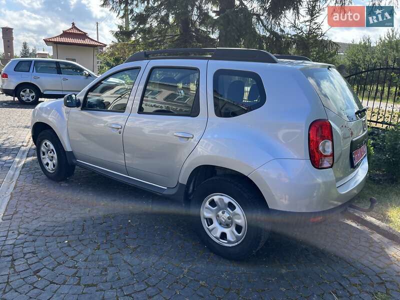 Внедорожник / Кроссовер Dacia Duster 2012 в Золочеве