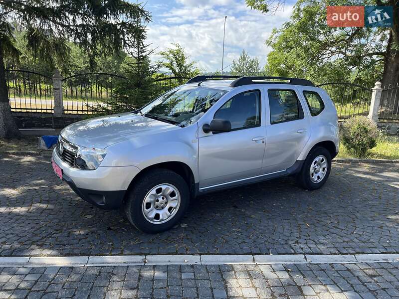 Внедорожник / Кроссовер Dacia Duster 2012 в Золочеве