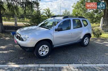 Позашляховик / Кросовер Dacia Duster 2012 в 