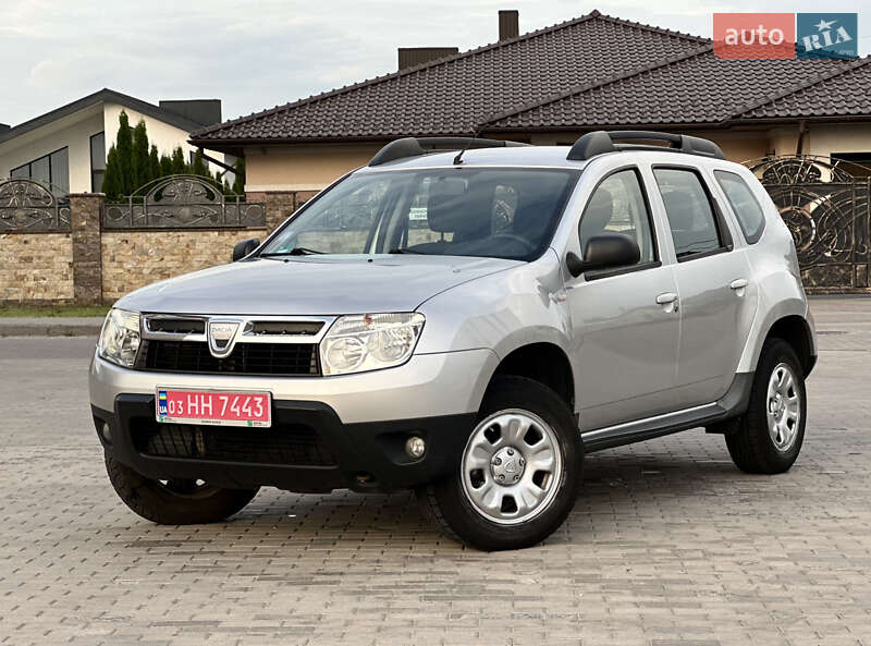 Dacia Duster 2011