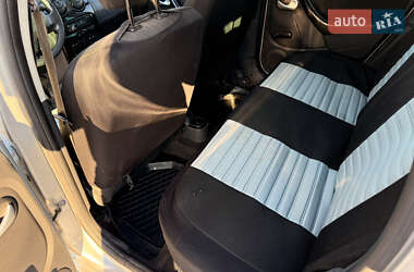 Внедорожник / Кроссовер Dacia Duster 2010 в 