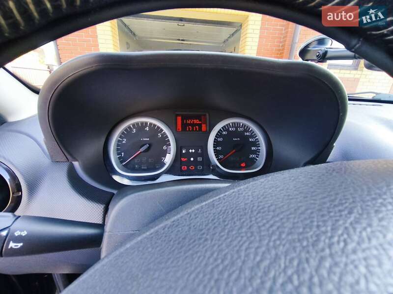 Внедорожник / Кроссовер Dacia Duster 2010 в Тернополе фото 23 Внедорожник / Кроссовер Dacia Duster 2010 в Тернополе