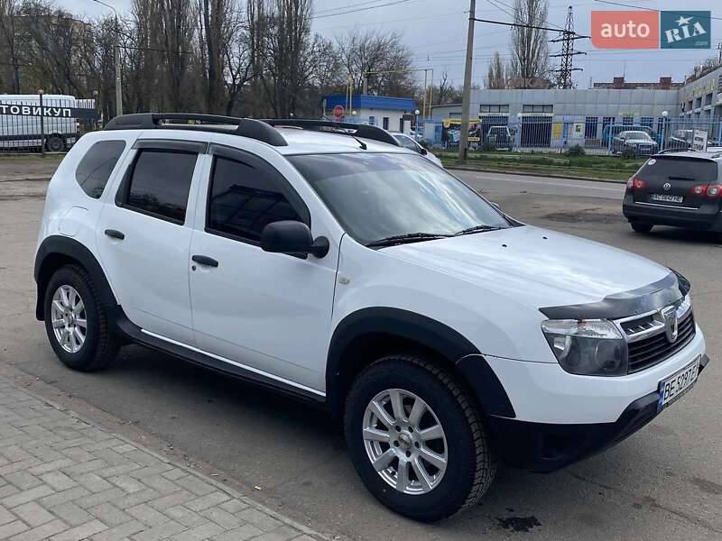 Внедорожник / Кроссовер Dacia Duster 2011 в Николаеве