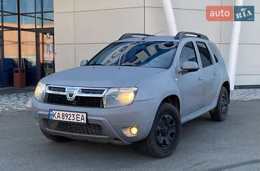 Позашляховик / Кросовер Dacia Duster 2010 в Києві