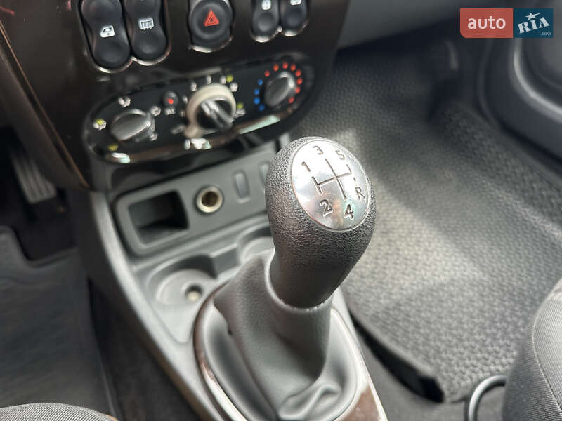 Позашляховик / Кросовер Dacia Duster 2012 в Сарнах