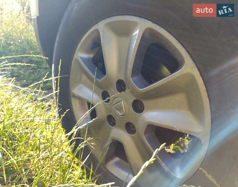 Позашляховик / Кросовер Dacia Duster 2015 в Львові фото 33 Позашляховик / Кросовер Dacia Duster 2015 в Львові