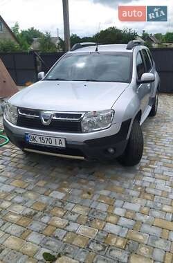 Внедорожник / Кроссовер Dacia Duster 2011 в Вараше