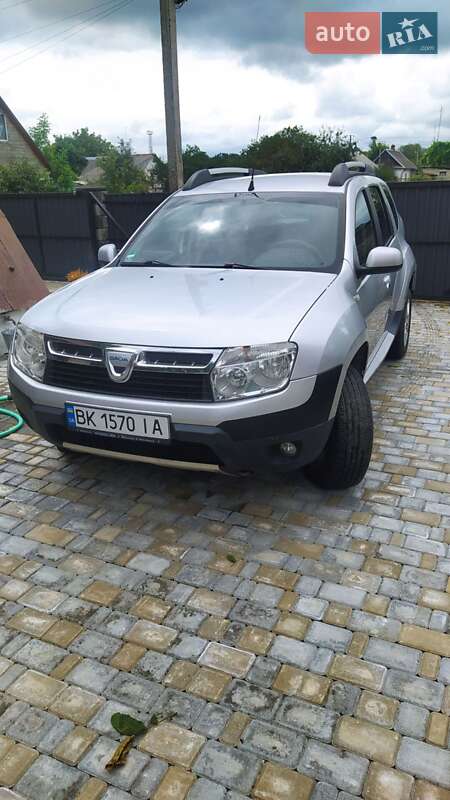 Dacia Duster 2011
