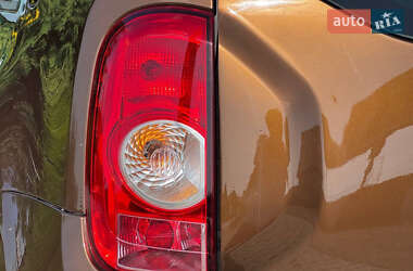 Внедорожник / Кроссовер Dacia Duster 2011 в 