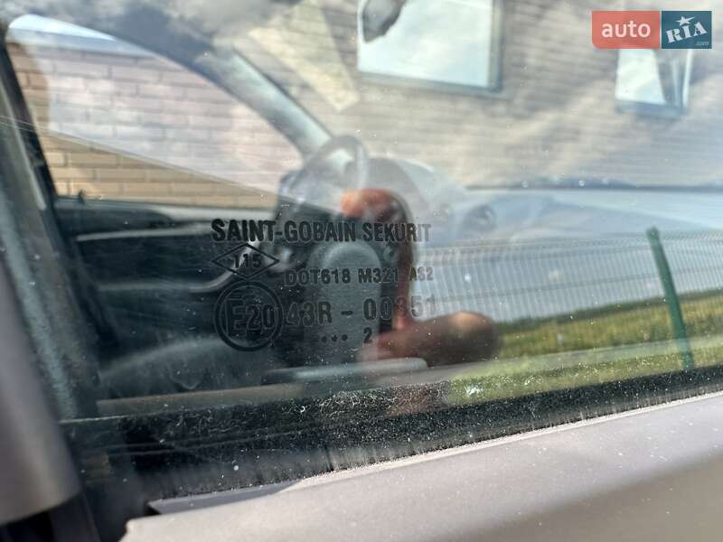 Позашляховик / Кросовер Dacia Duster 2012 в Луцьку