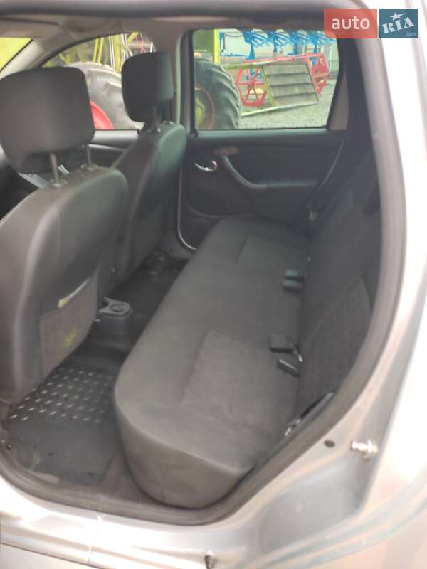 Позашляховик / Кросовер Dacia Duster 2014 в Ковелі