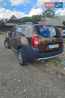 Позашляховик / Кросовер Dacia Duster 2012 в 
