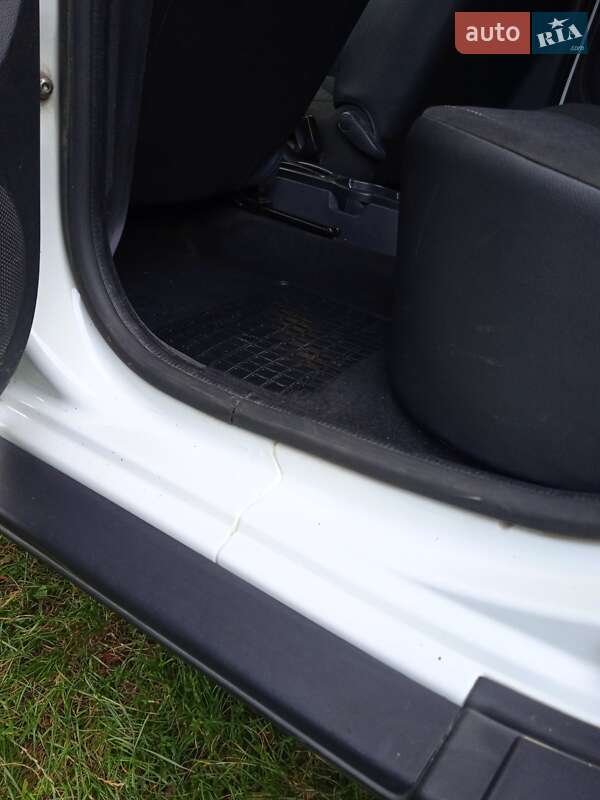 Позашляховик / Кросовер Dacia Duster 2011 в Калуші