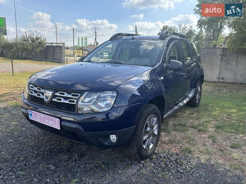 Внедорожник / Кроссовер Dacia Duster 2015 в Нововолынске
