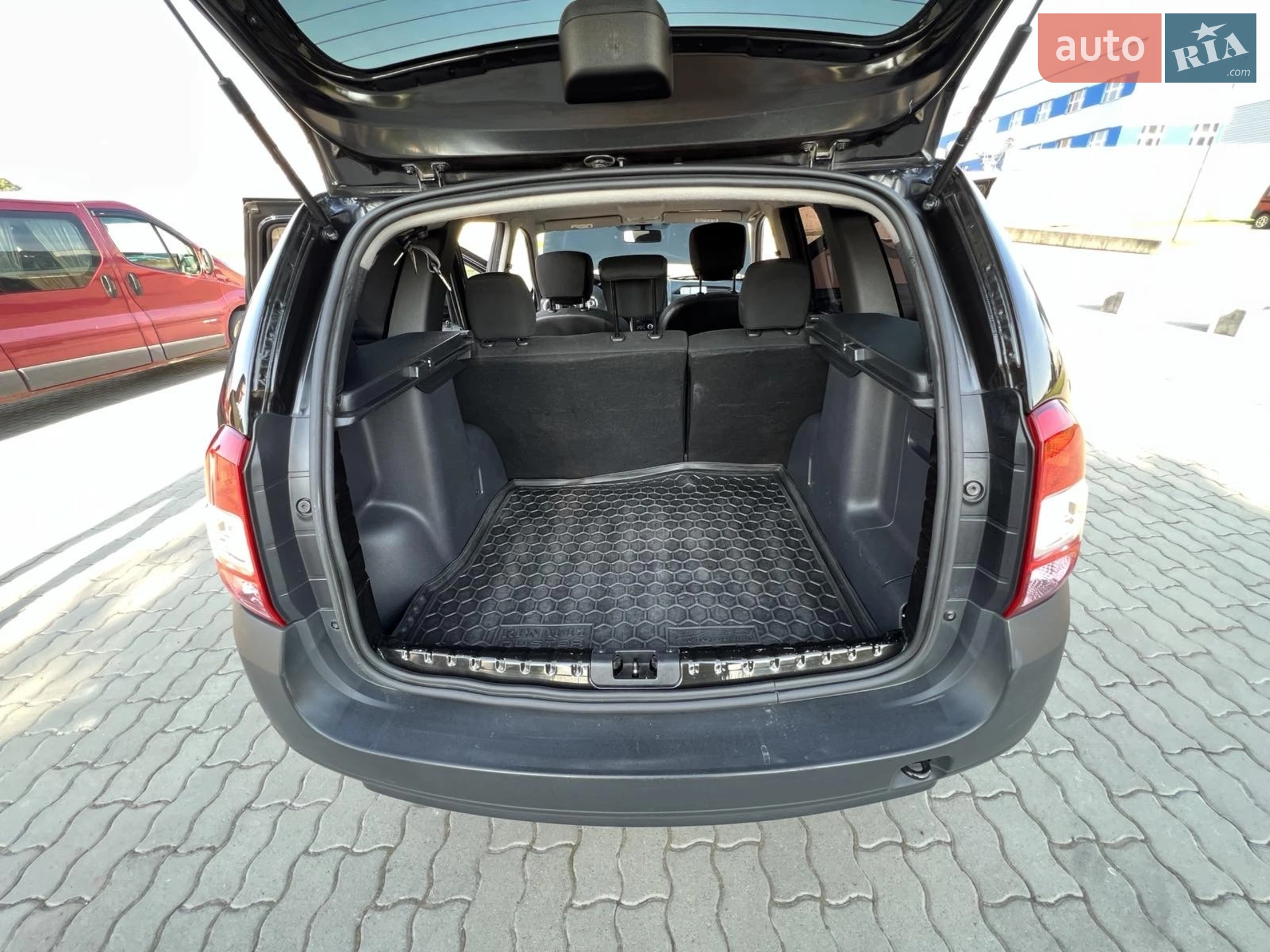 2016 Dacia Duster - мініатюра 2