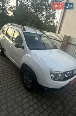 Позашляховик / Кросовер Dacia Duster 2014 в 