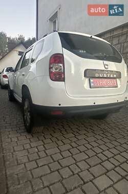 Позашляховик / Кросовер Dacia Duster 2014 в 