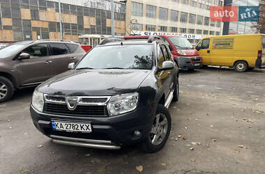 Позашляховик / Кросовер Dacia Duster 2011 в Києві
