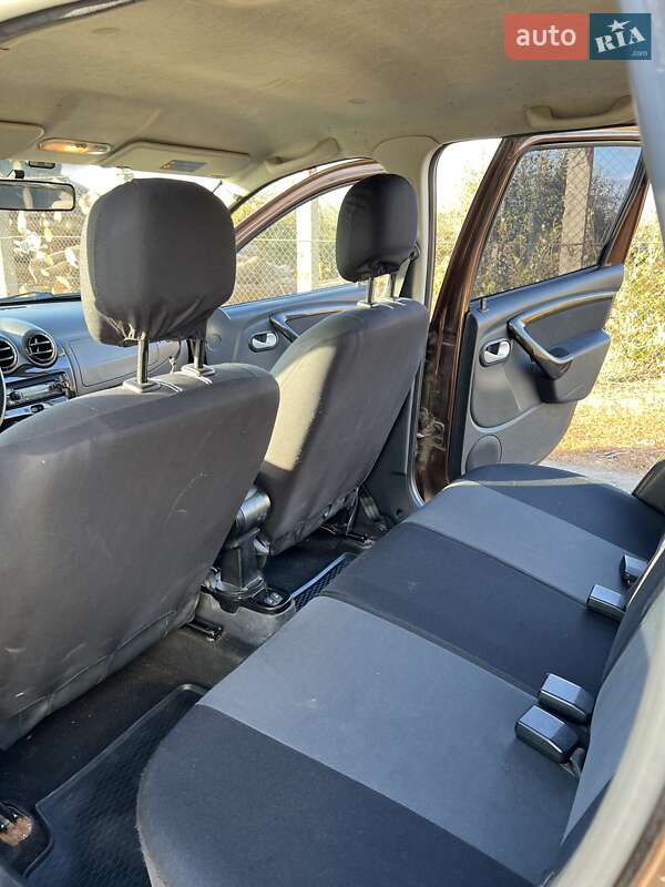 Позашляховик / Кросовер Dacia Duster 2010 в Сумах фото 17 Позашляховик / Кросовер Dacia Duster 2010 в Сумах