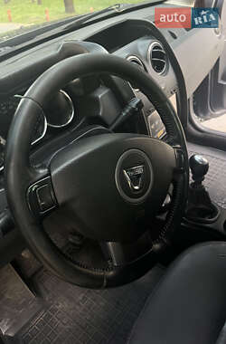 Внедорожник / Кроссовер Dacia Duster 2015 в 