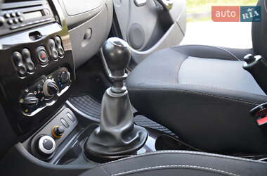 Внедорожник / Кроссовер Dacia Duster 2011 в 
